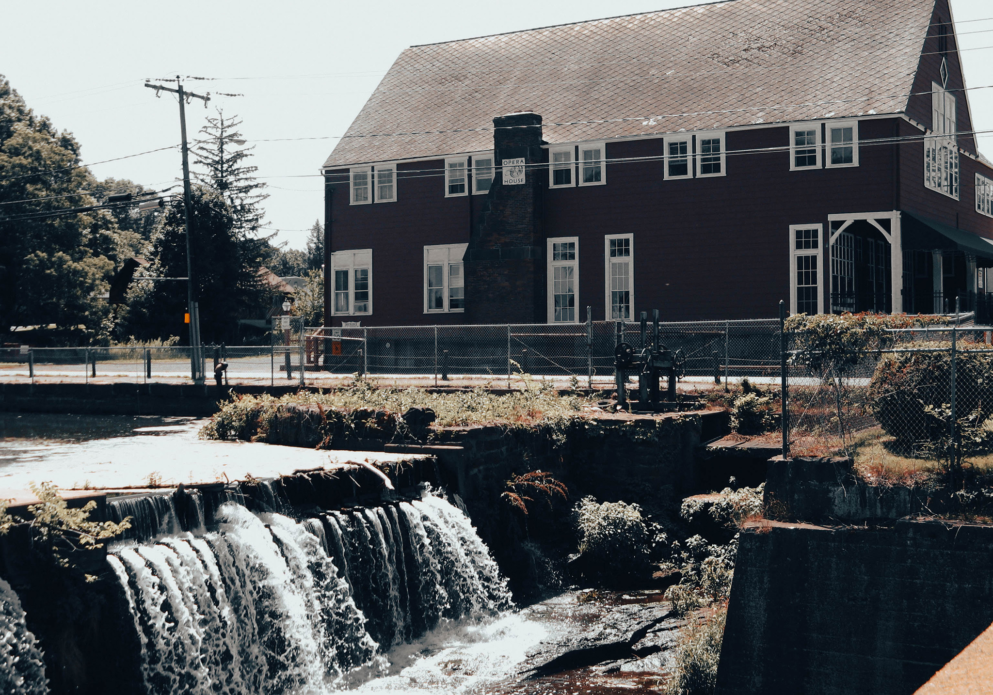 Is Broad Brook Tap Water Safe to Drink? Tap water & safety quality